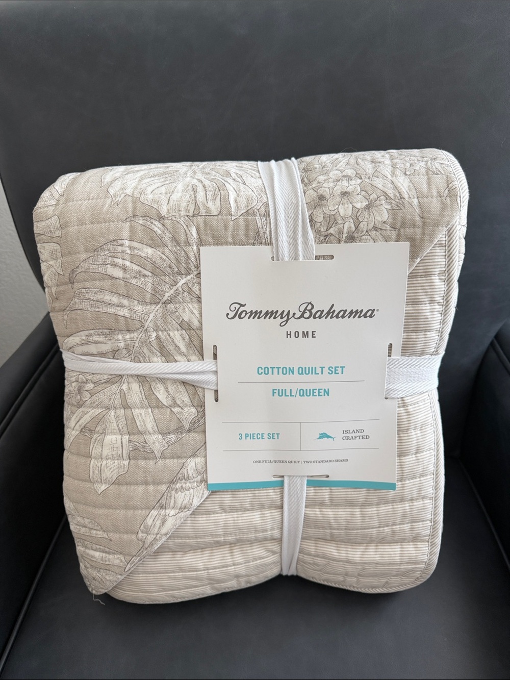 NWT Tommy Bahama Neutral Floral Cotton Quilt Set - Beige and Cream